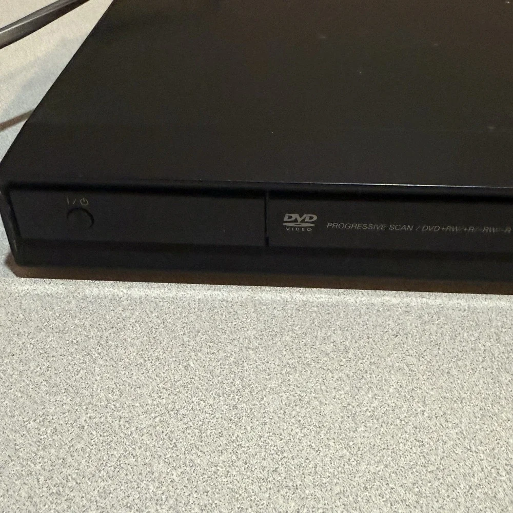 Sony DVP-NS57P CD/DVD Player - No‎ Remote Turns On Not Tested